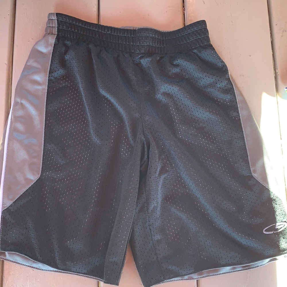Kids basketball shorts
